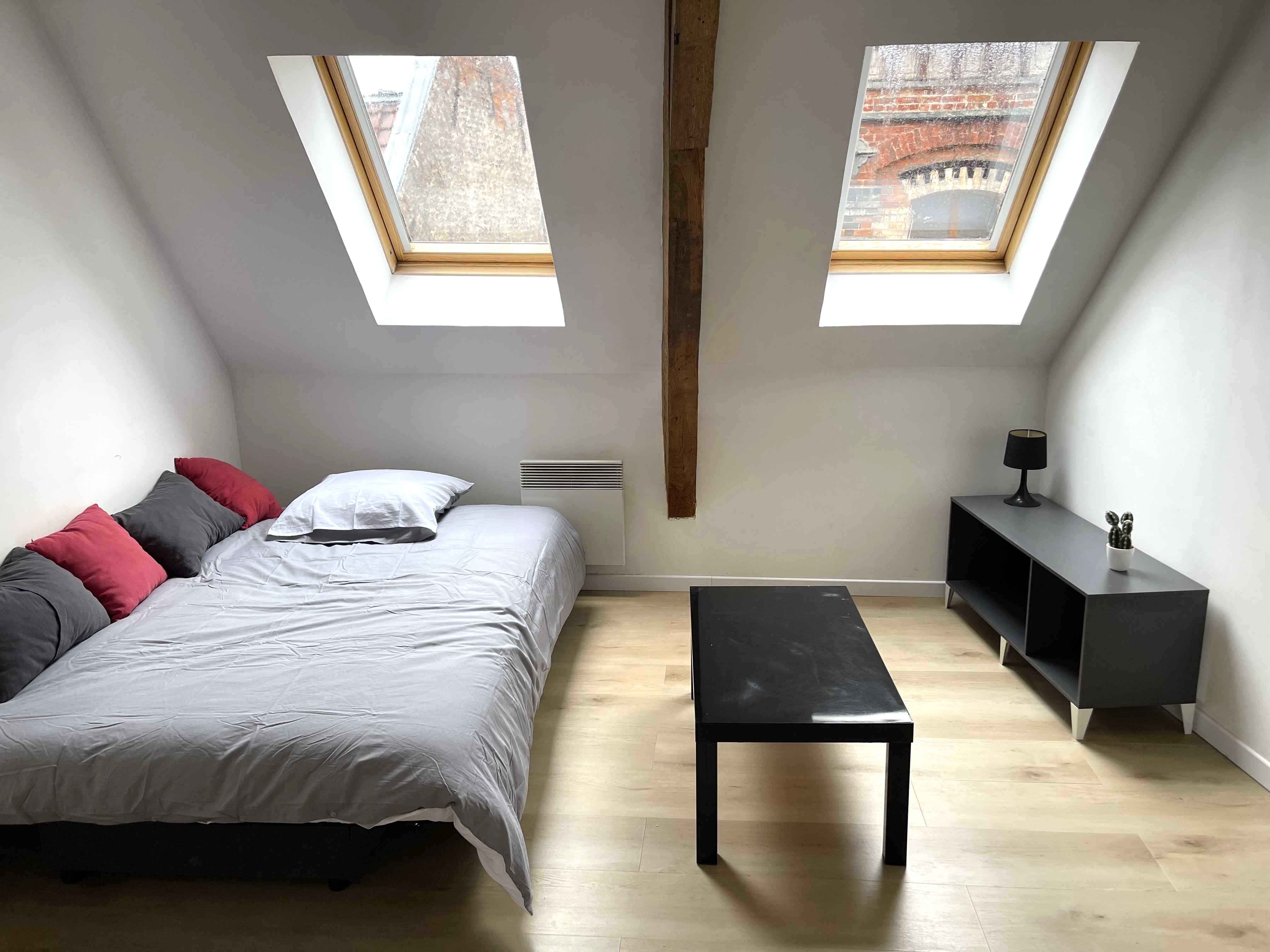 Room Rue Comtesse in Valenciennes