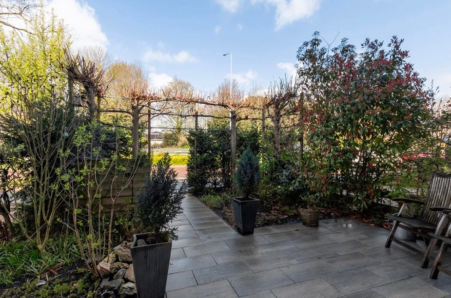 Tussenwoning te koop: Diepenbrockweg 126, Dordrecht