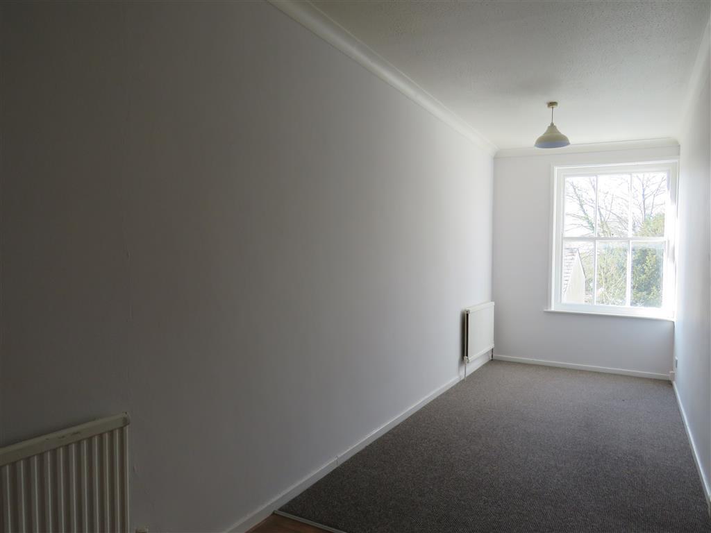 Flat Aldiss Court in Breckland District