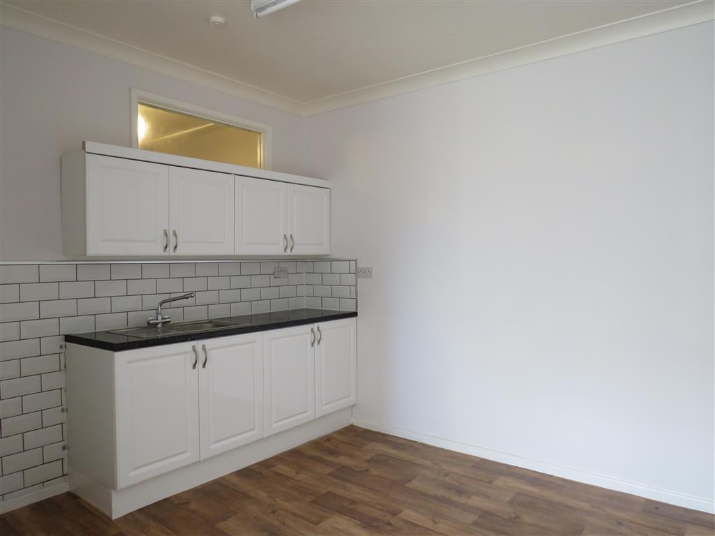 Flat Aldiss Court in Breckland District