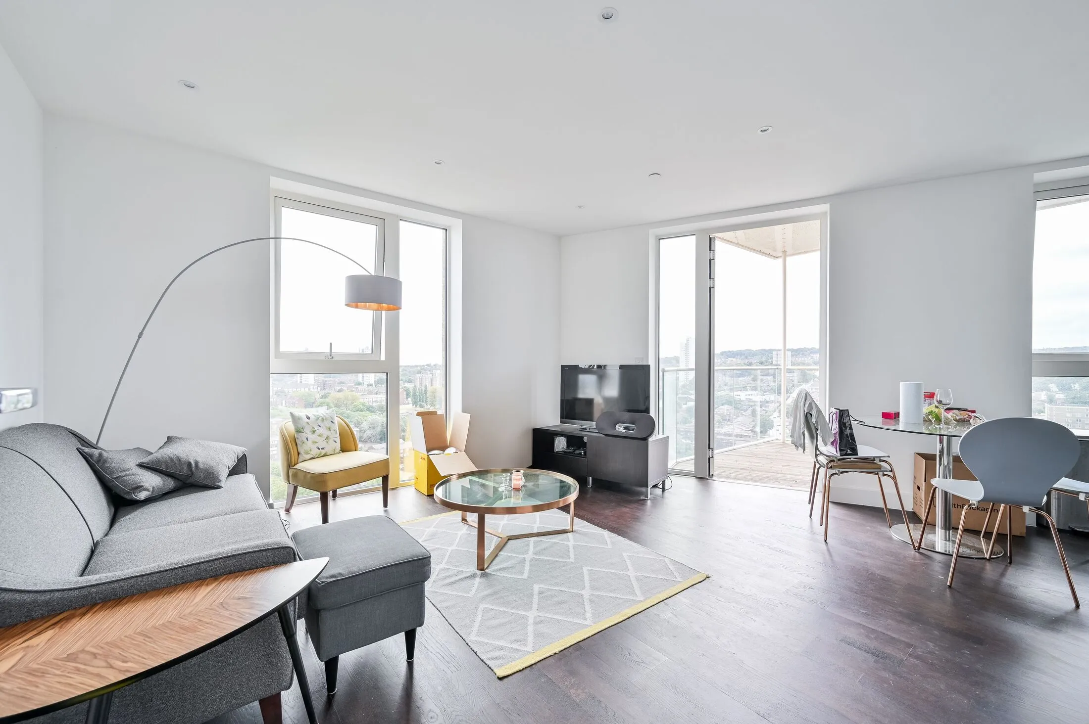 Flat Plumstead Road in Greater London