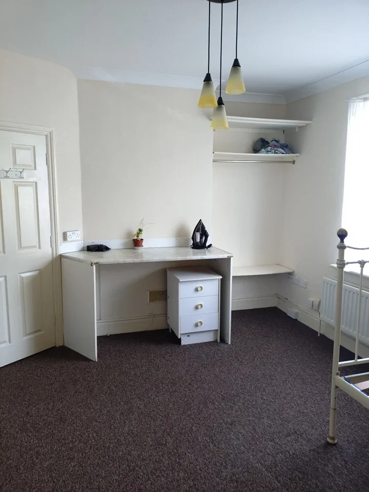 Room East Street in Salisbury