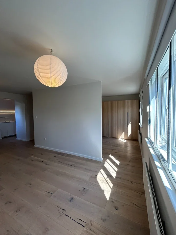 Flat Brunel Court in Greater London
