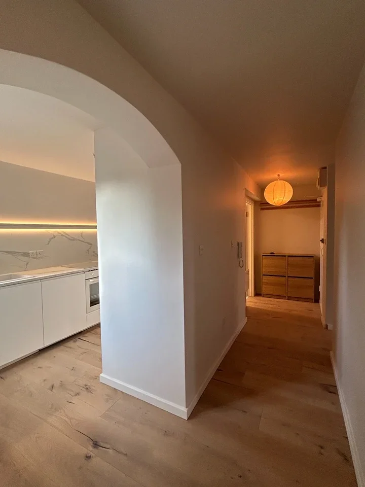 Flat Brunel Court in Greater London