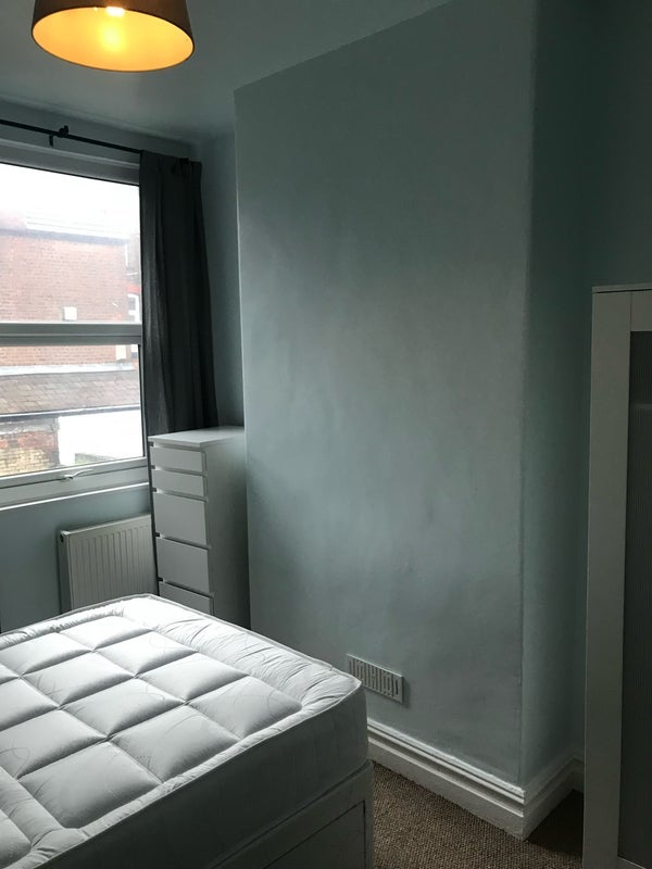 Room Orchid Street in Manchester