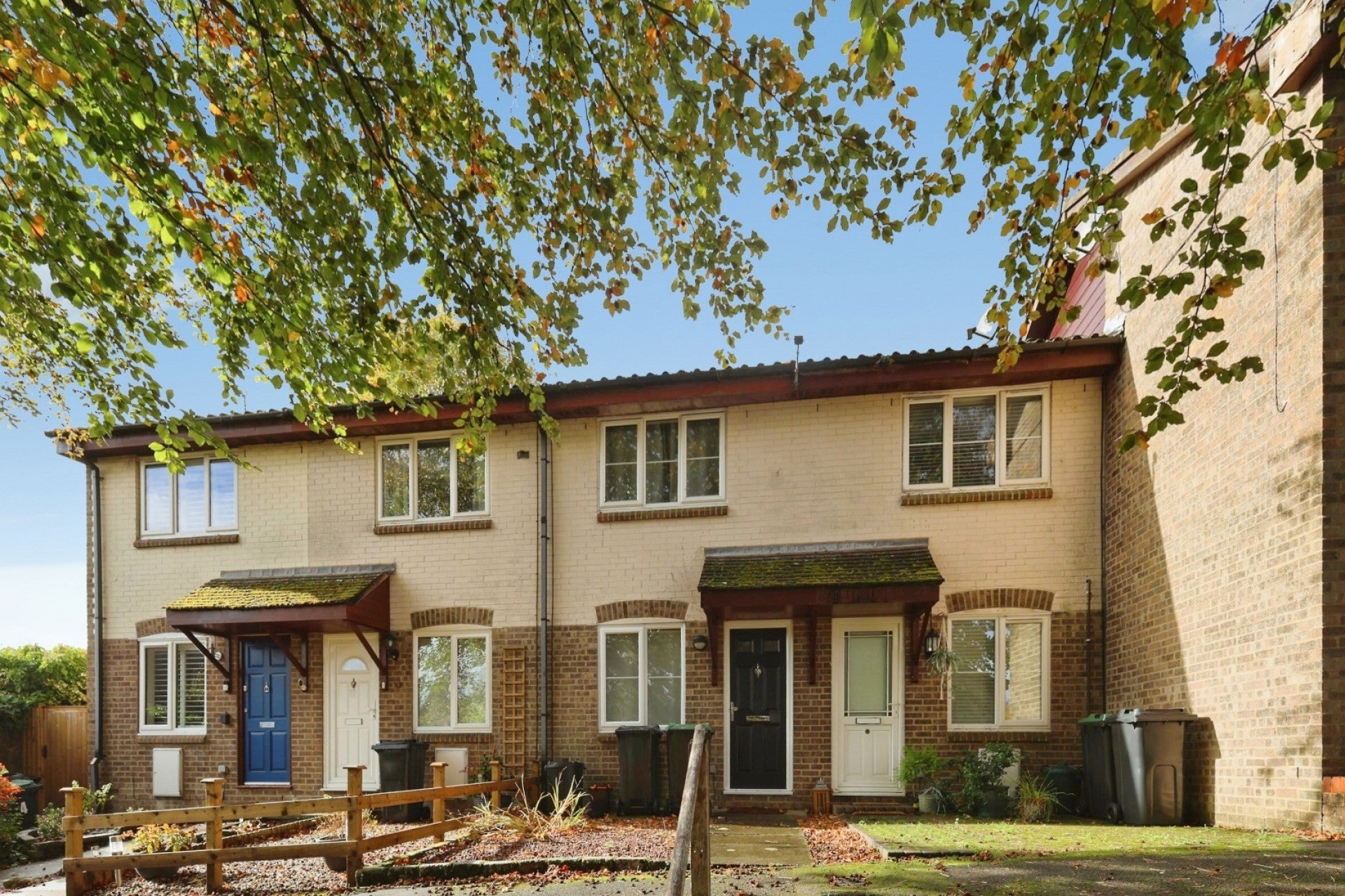House Black Eagle Close in Westerham