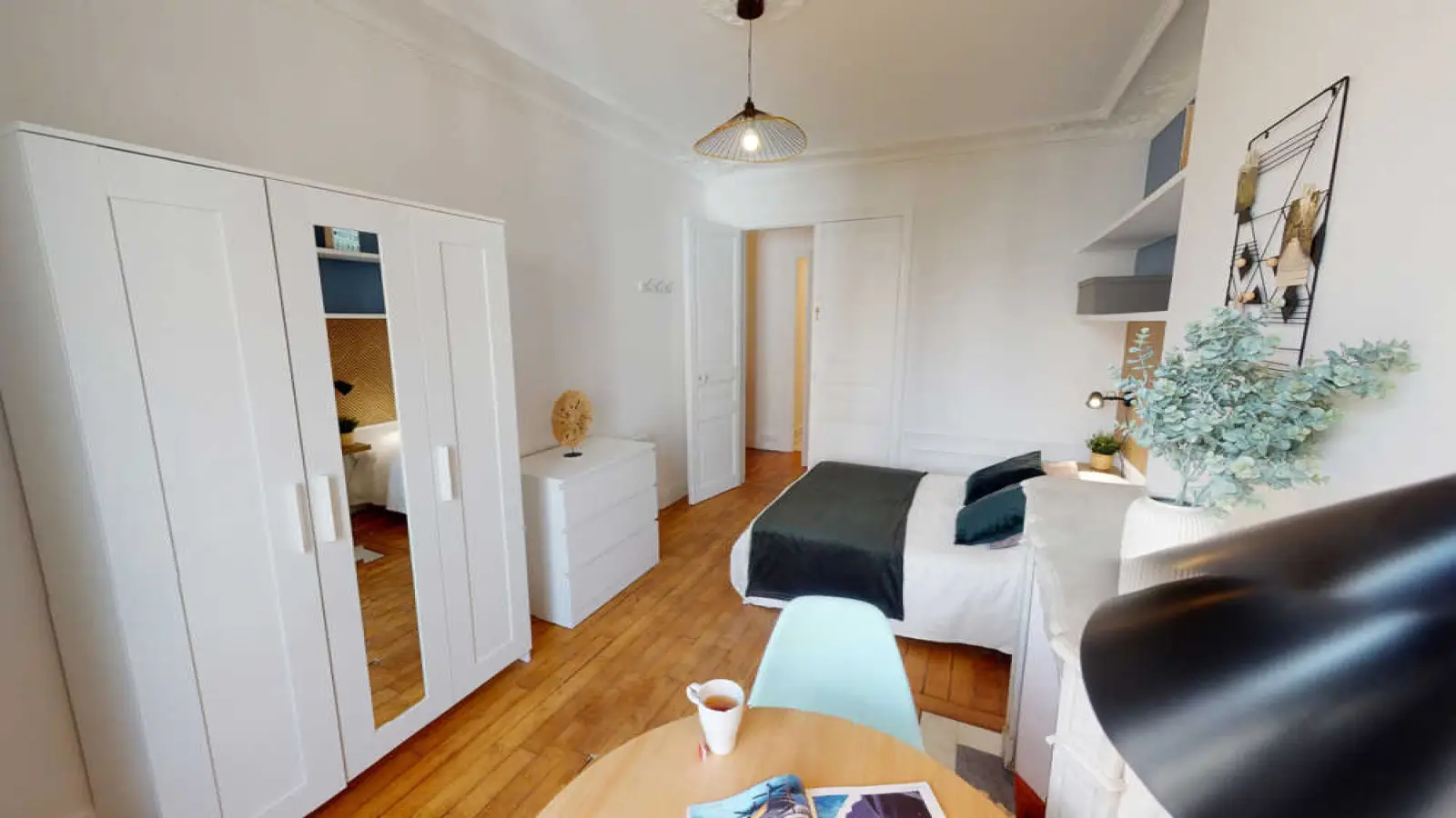 Room Rue Dautancourt in Paris