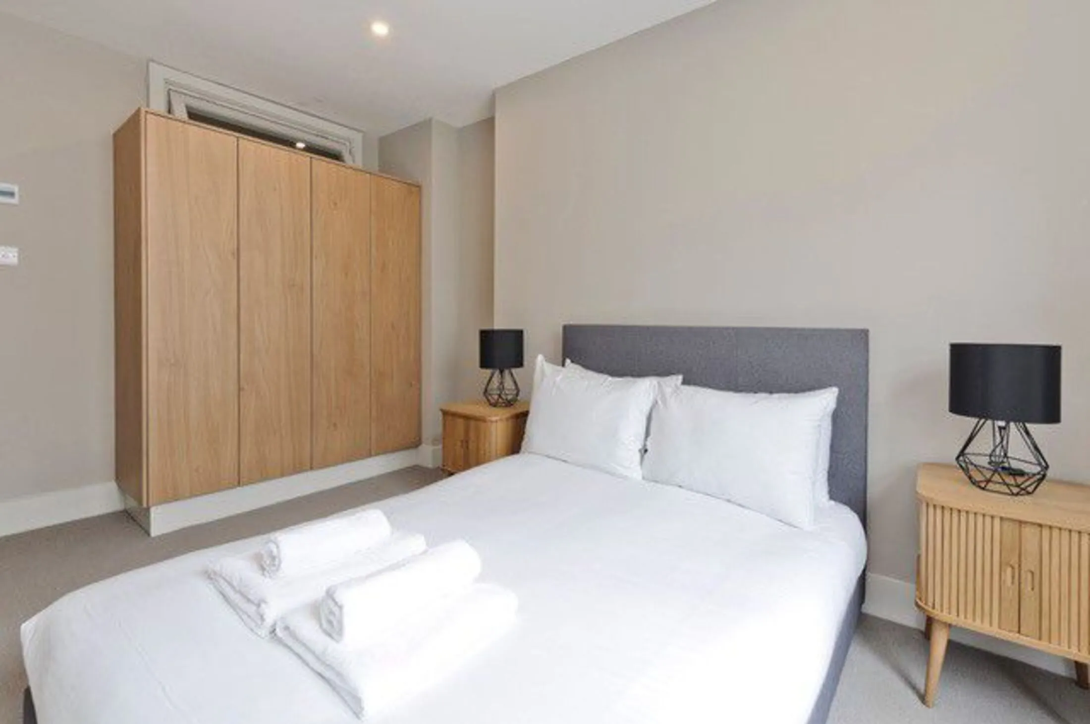 Flat Fulham Road in Greater London