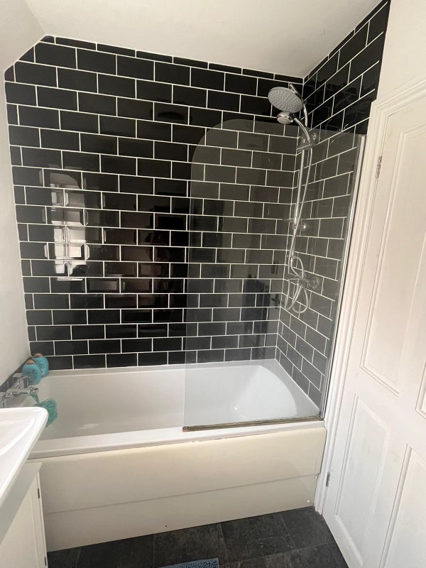 Room Widmore Grove in Bristol