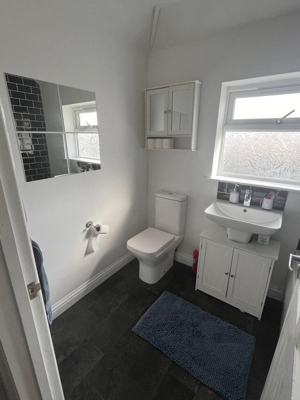 Room Widmore Grove in Bristol