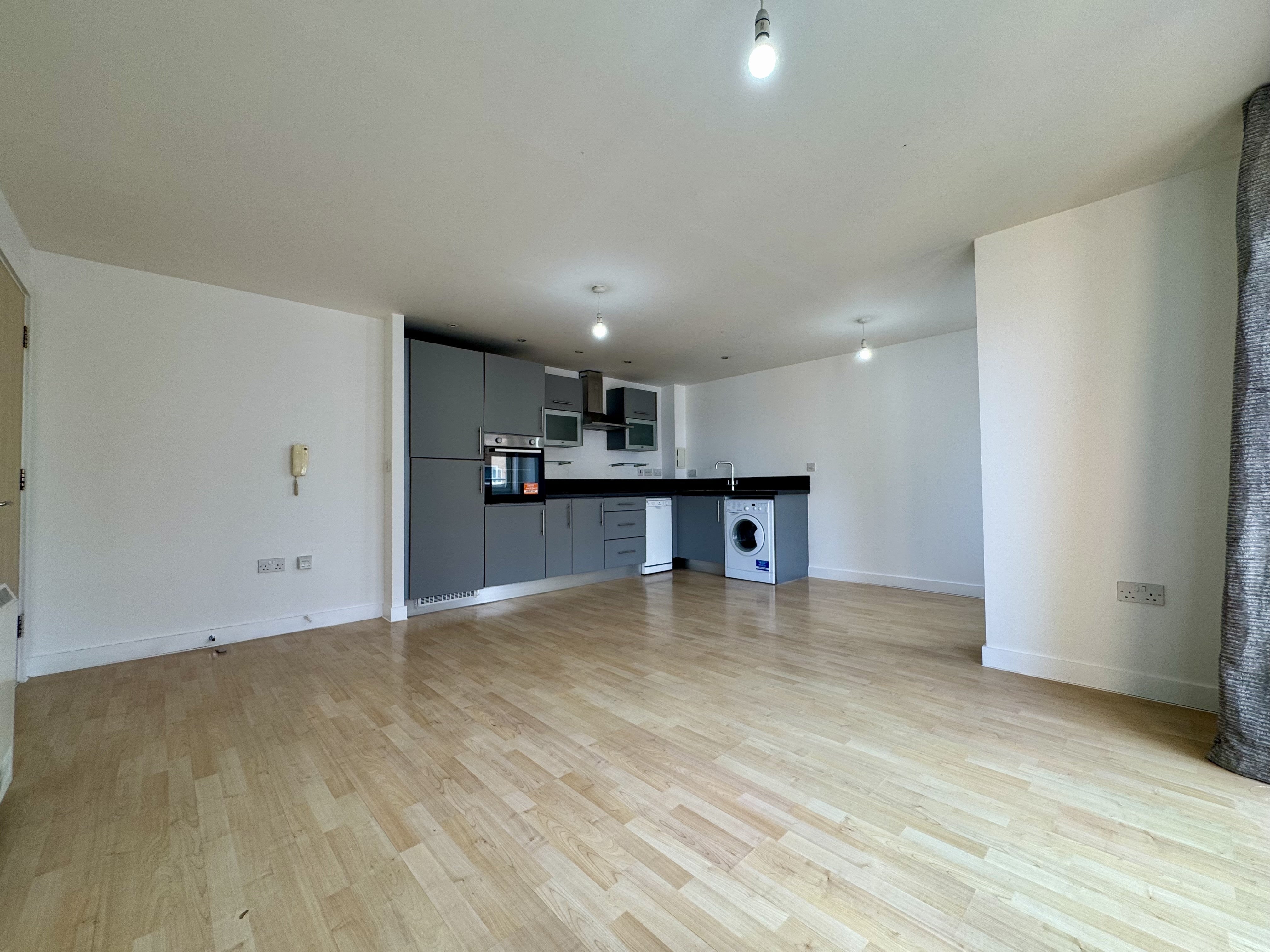 Flat Winterthur Way in Basingstoke and Deane