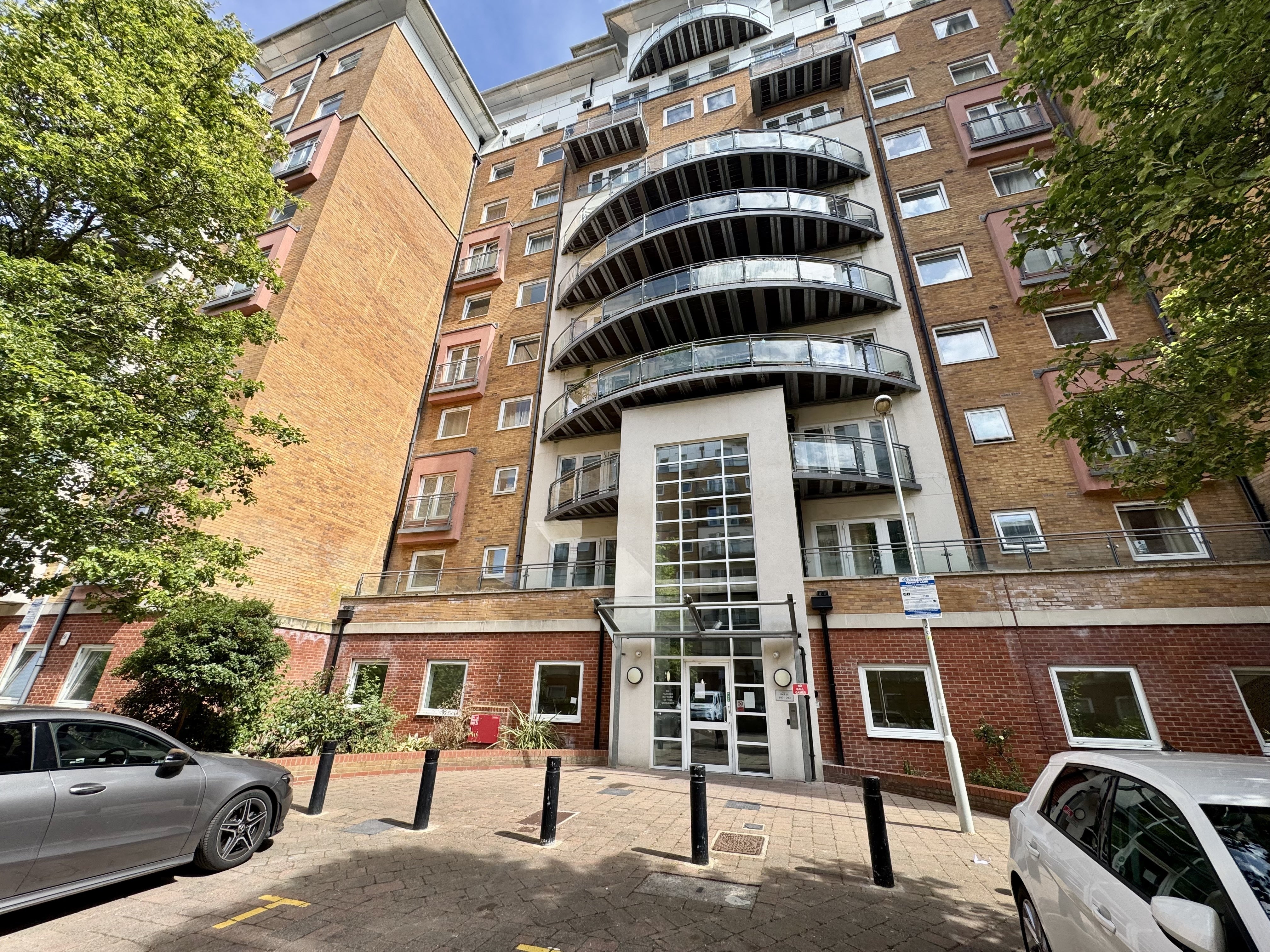 Flat Winterthur Way in Basingstoke and Deane