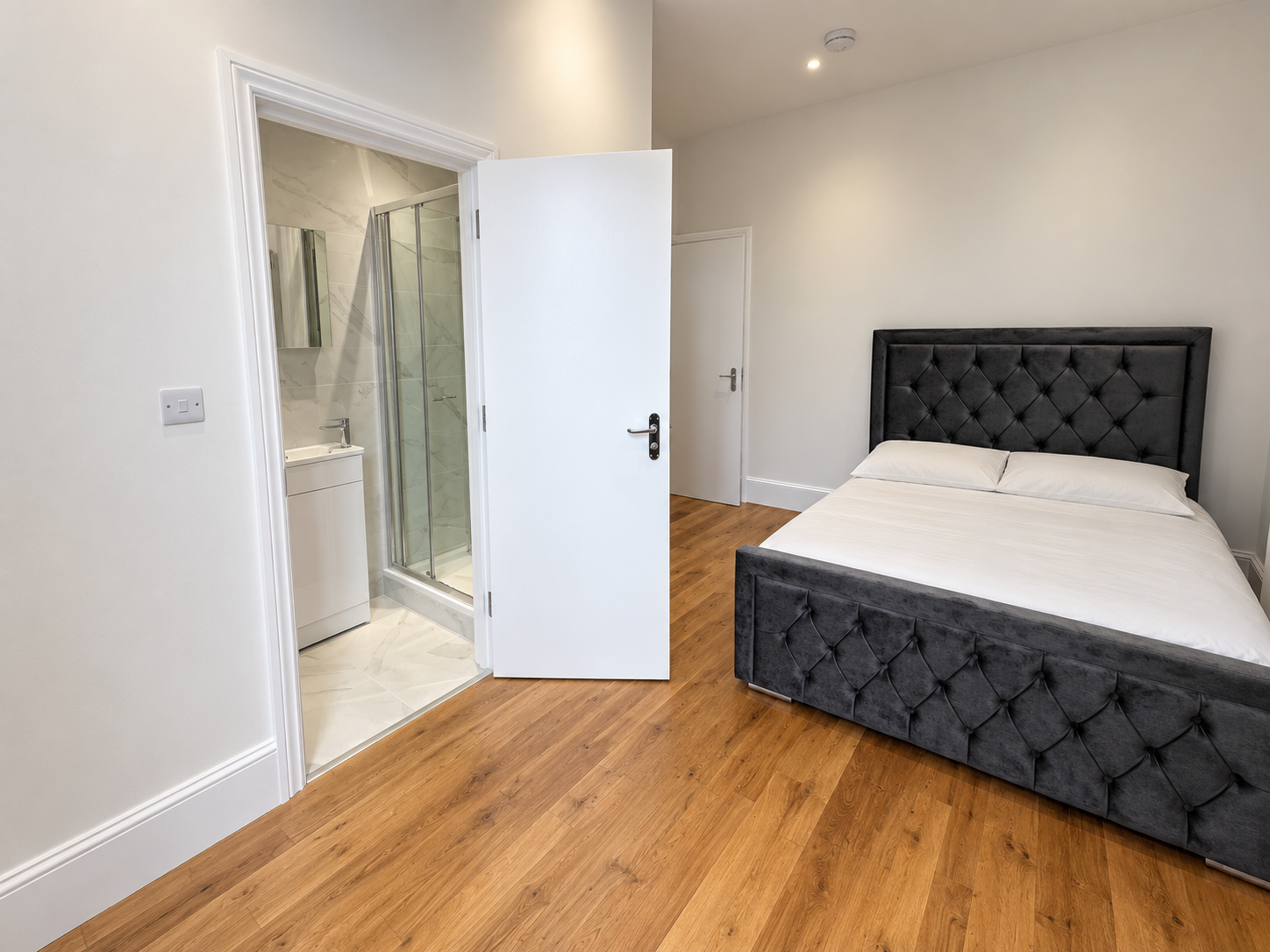Flat Selsdon Road in Greater London
