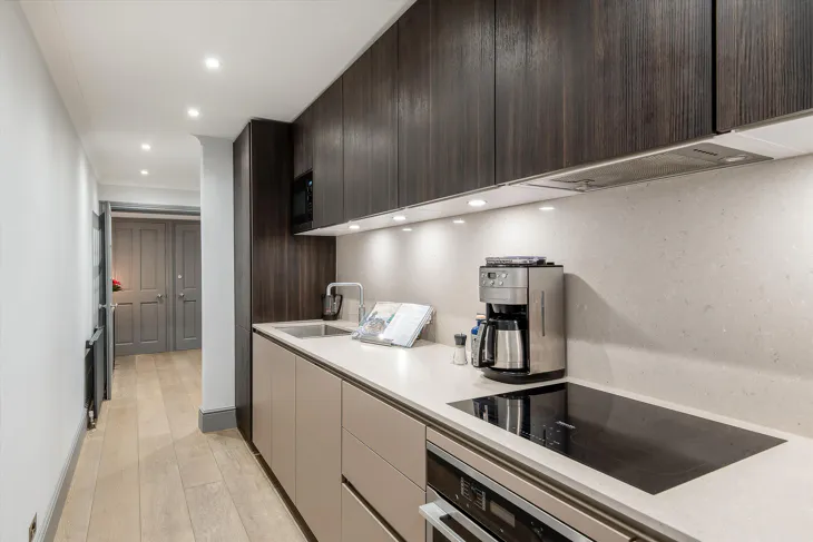 Flat Redcliffe Square in Greater London