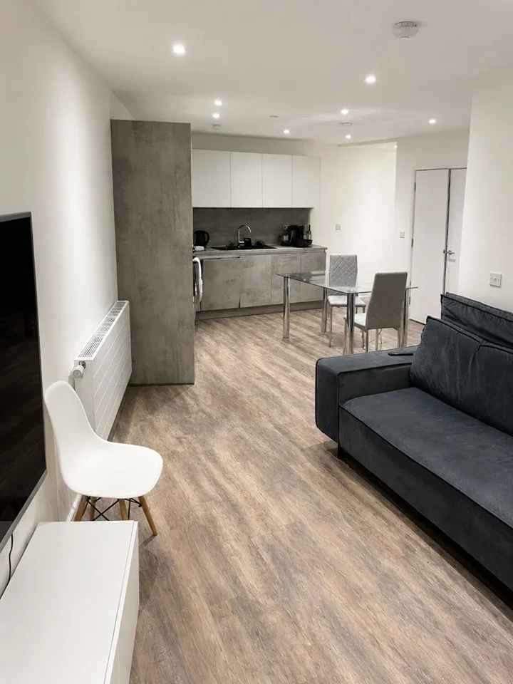 Room Fleet Road in Greater London