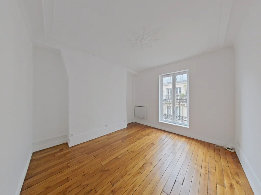 Flat Rue du Cherche-Midi in Paris