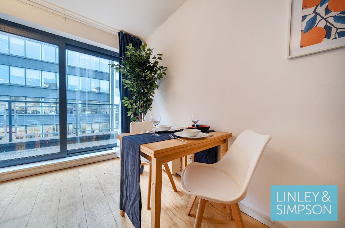 Flat Upper Basinghall Street in Leeds