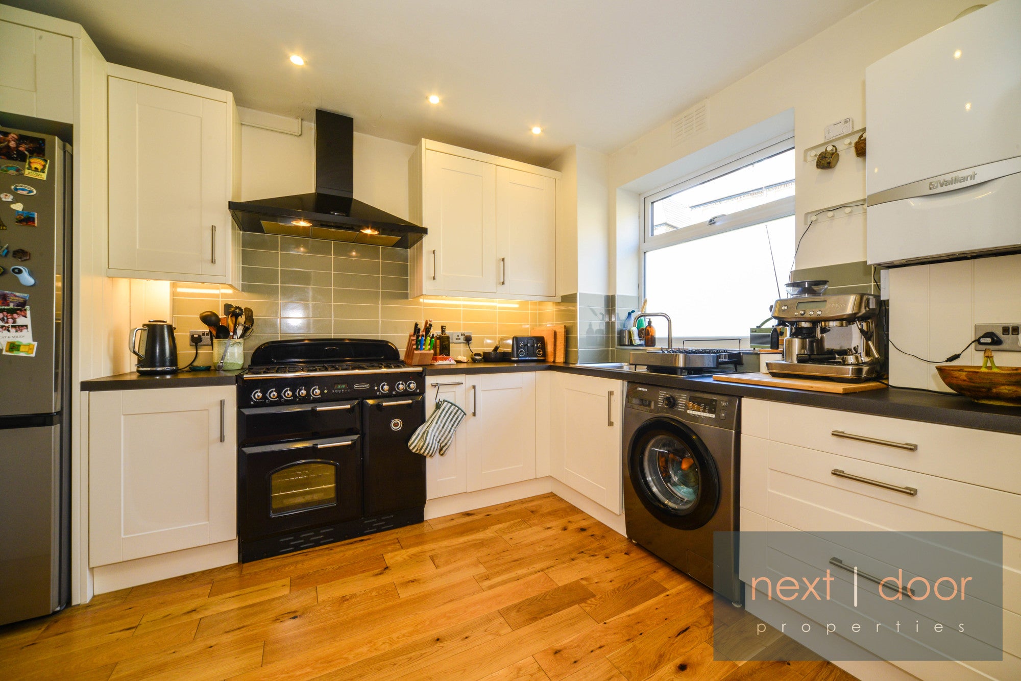 Flat Caldwell Street in Greater London