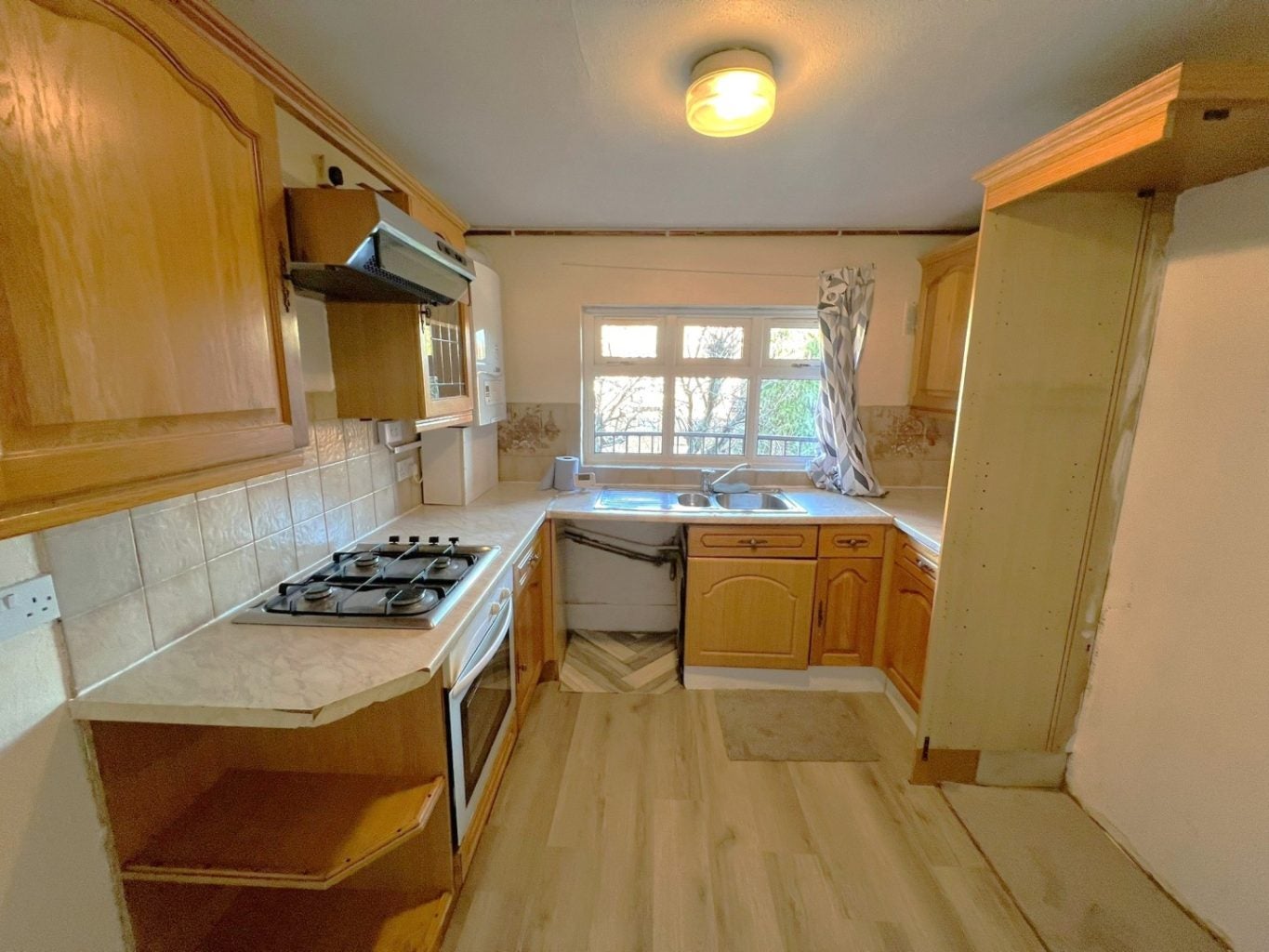 Flat Langhedge Lane in Greater London