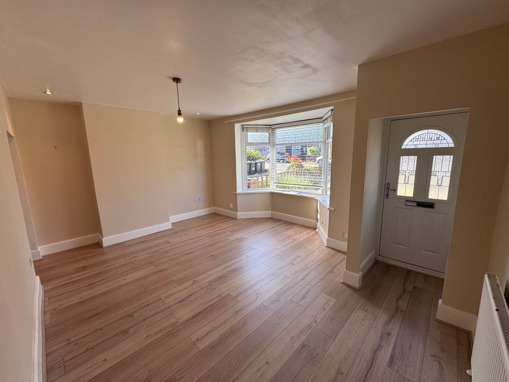 Flat Brookland Drive in Killingworth