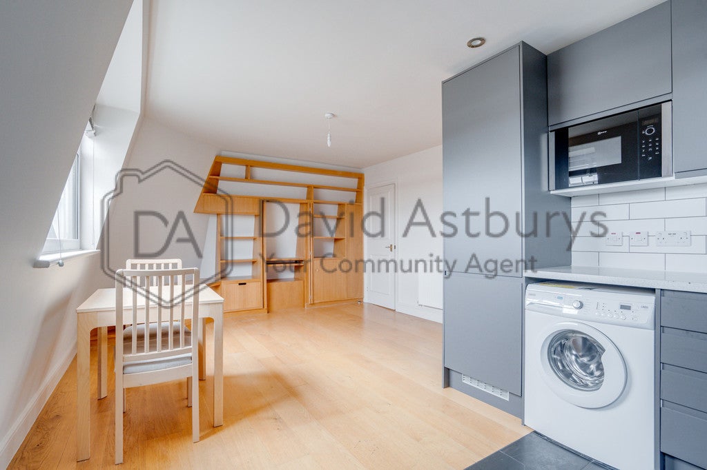 Flat Octavia Mews in City of Westminster