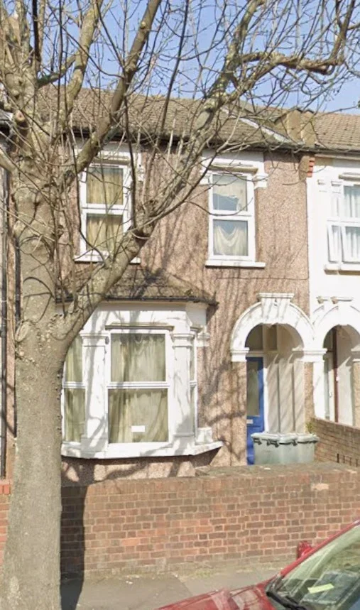 Flat Halley Road in Greater London