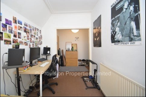 Flat Delph Mount in Leeds
