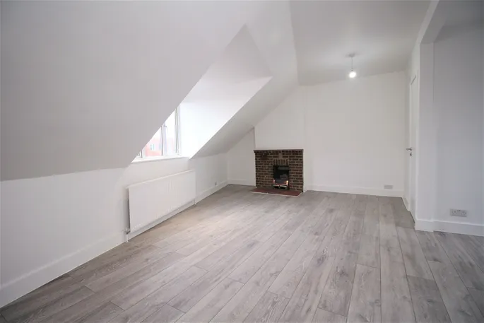 Flat Cromer Road in Watford