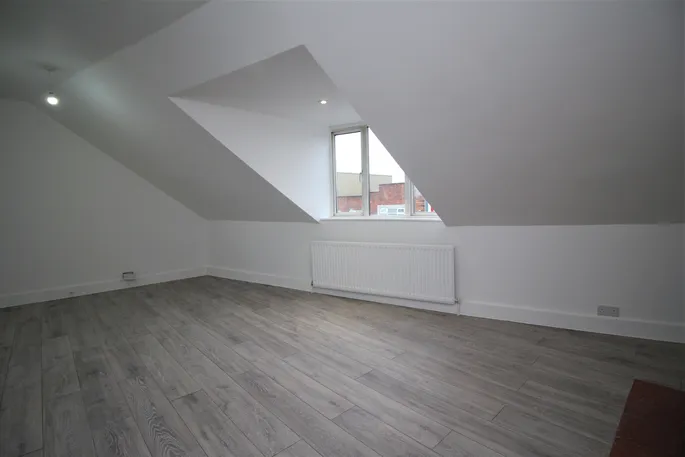 Flat Cromer Road in Watford
