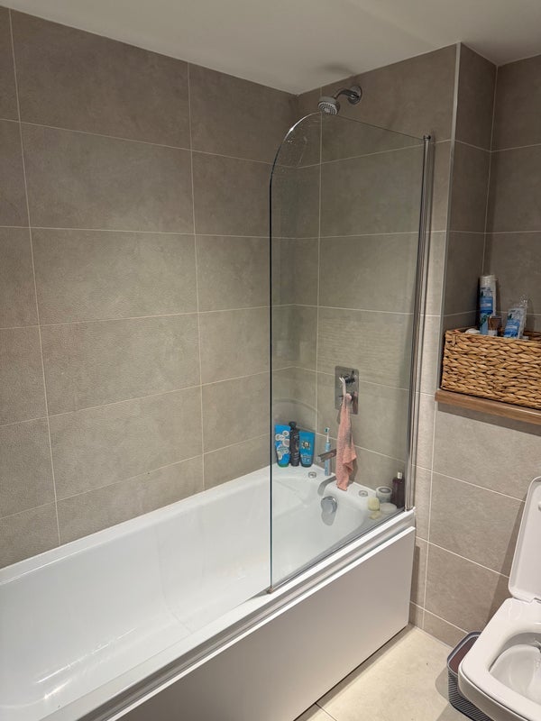 Flat Pomona Strand in Trafford