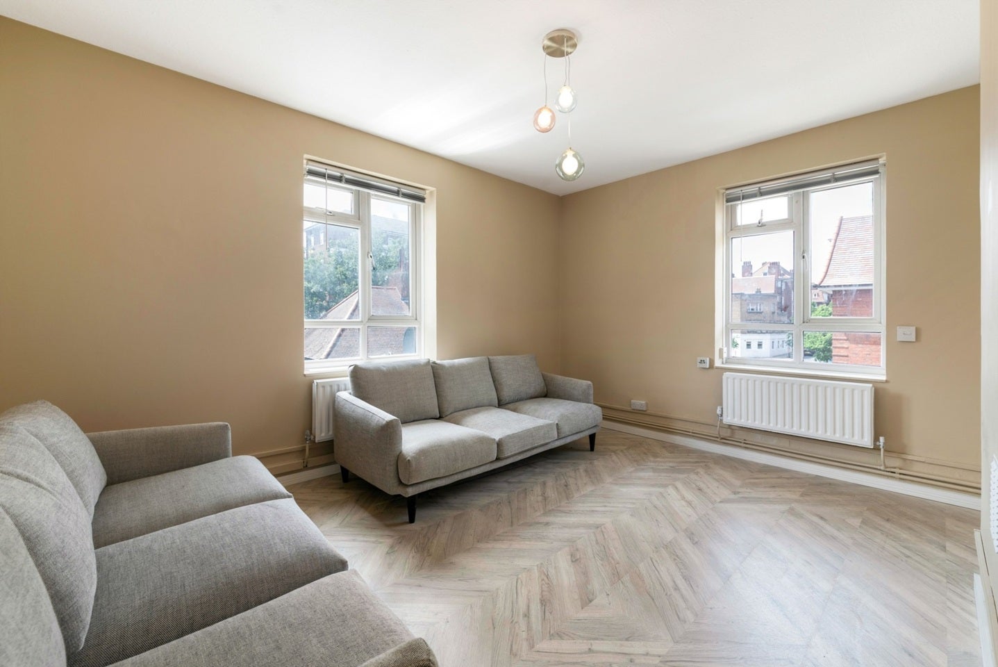 Flat Homefield Place in Greater London