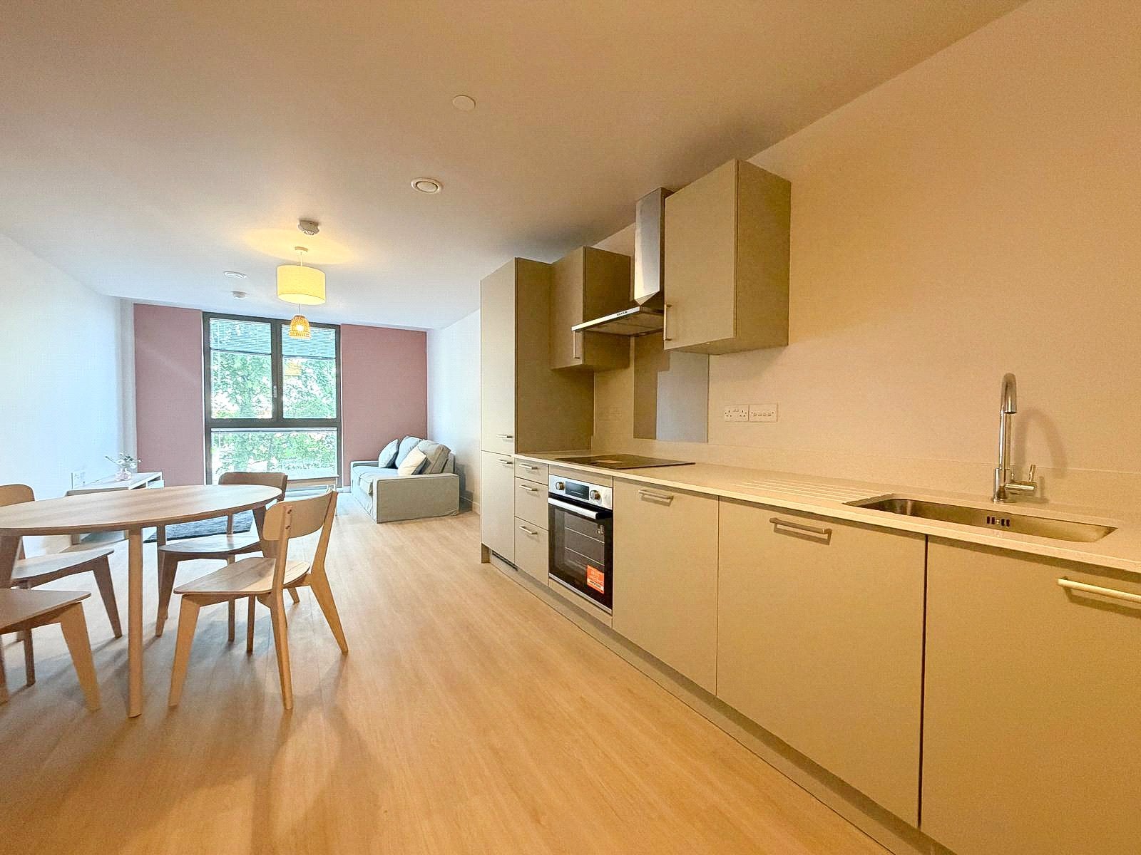 Flat Talbot Road in Trafford