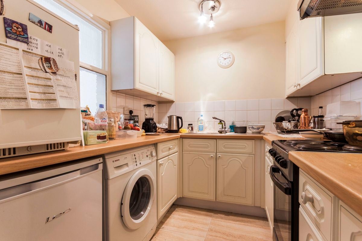 Flat Milton gardens in Wokingham