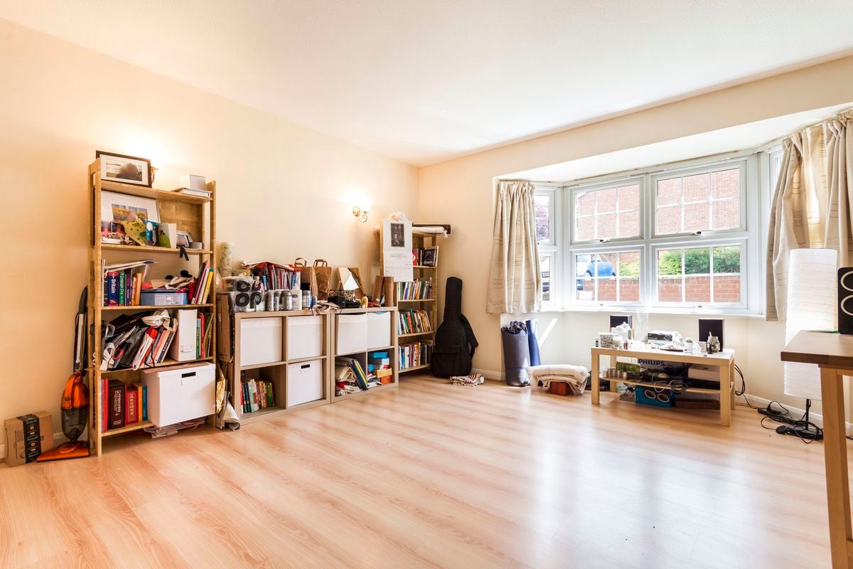 Flat Milton gardens in Wokingham