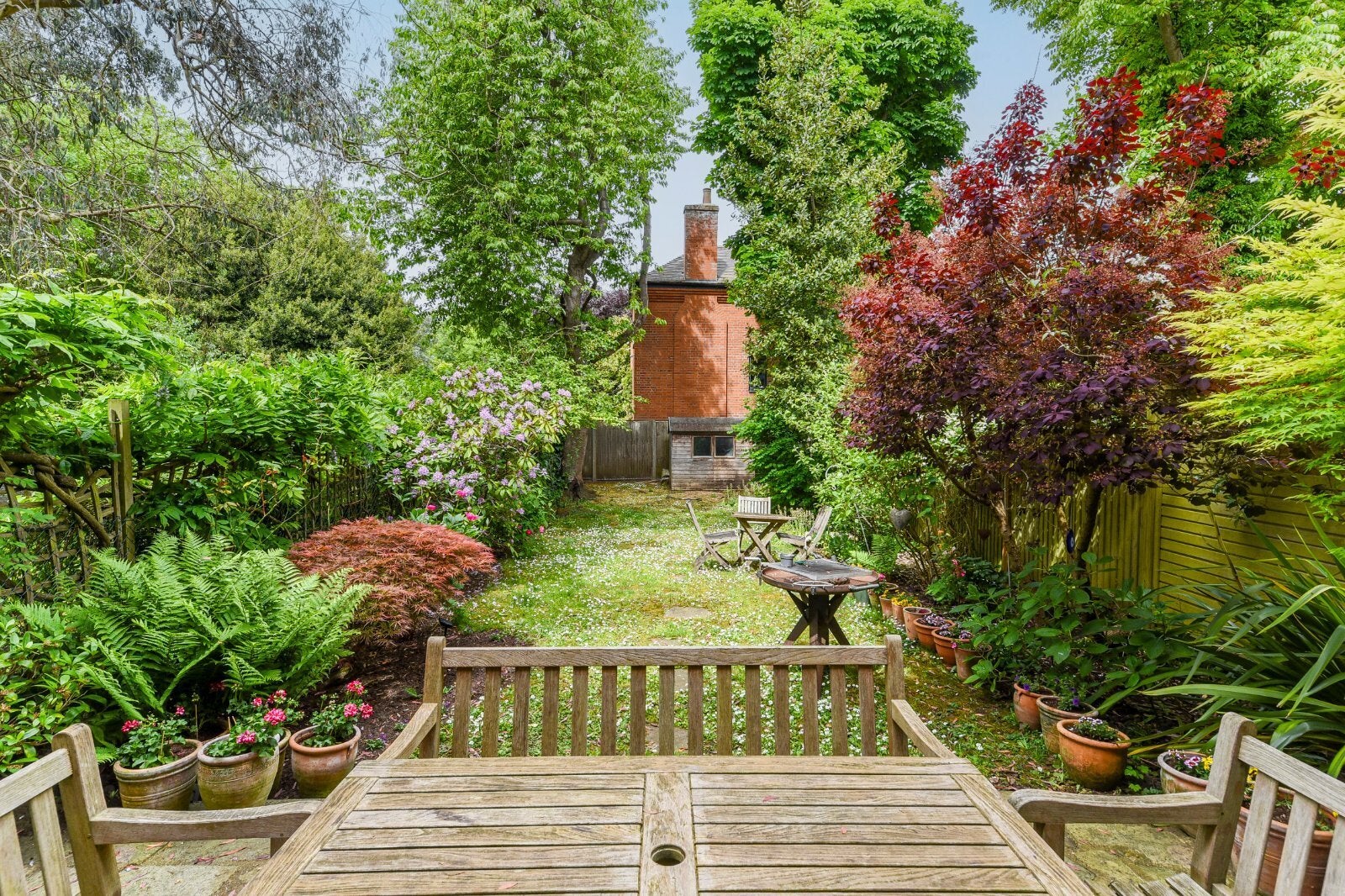 House Platt's Lane in Greater London