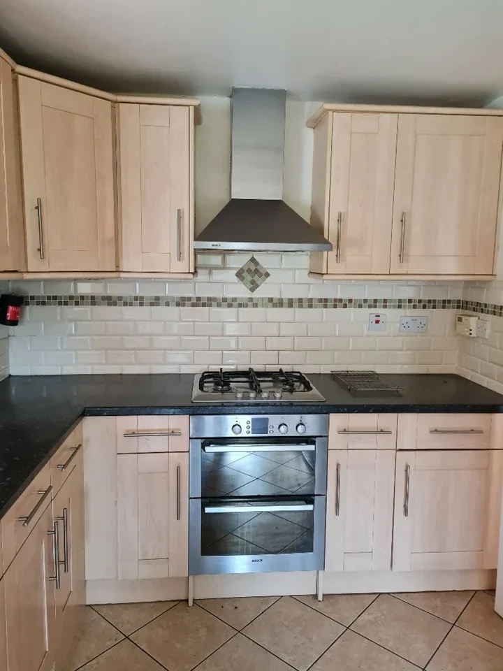 House Myrtleside Close in Greater London