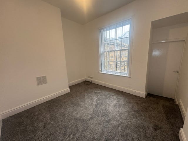 Flat Halstead Lane in Borough of Pendle
