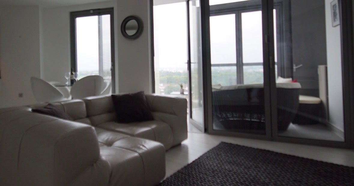 Flat Great West Road in Greater London