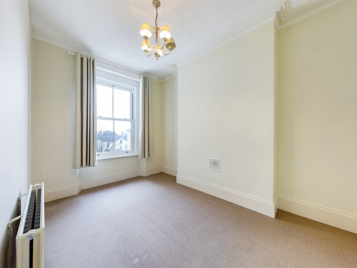 Flat Whiteford Road in Plymouth