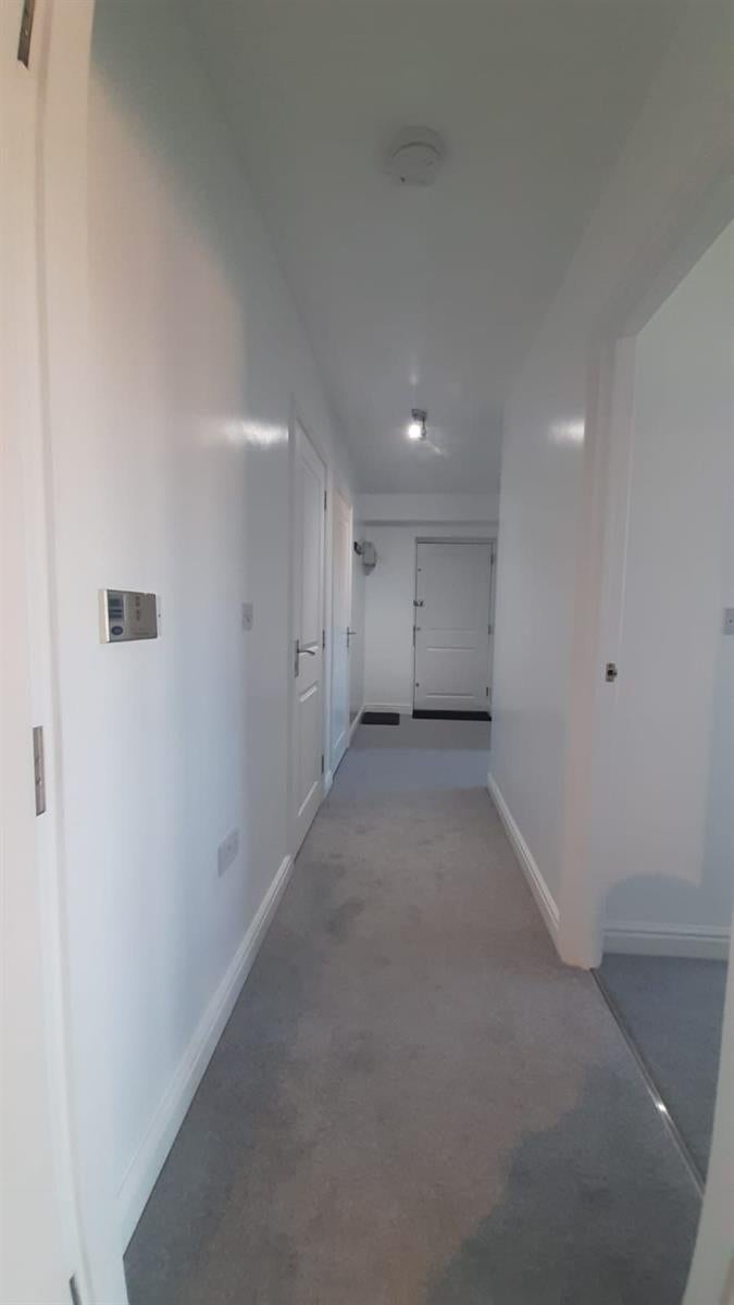 Flat South Terrace in Witham Town