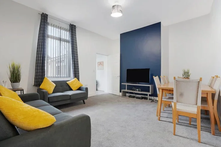 Flat St Johns Crescent in Darlington