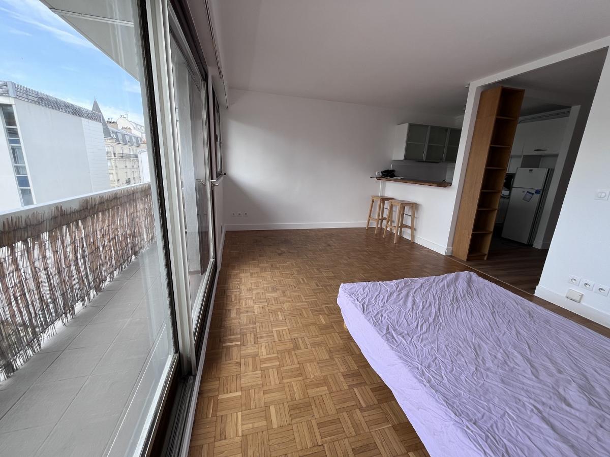 Appartement Rue Montauban à Paris
