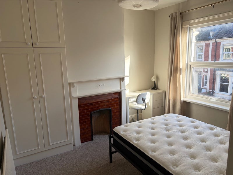 Room Downend Park in Bristol