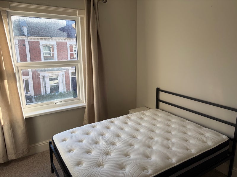 Room Downend Park in Bristol