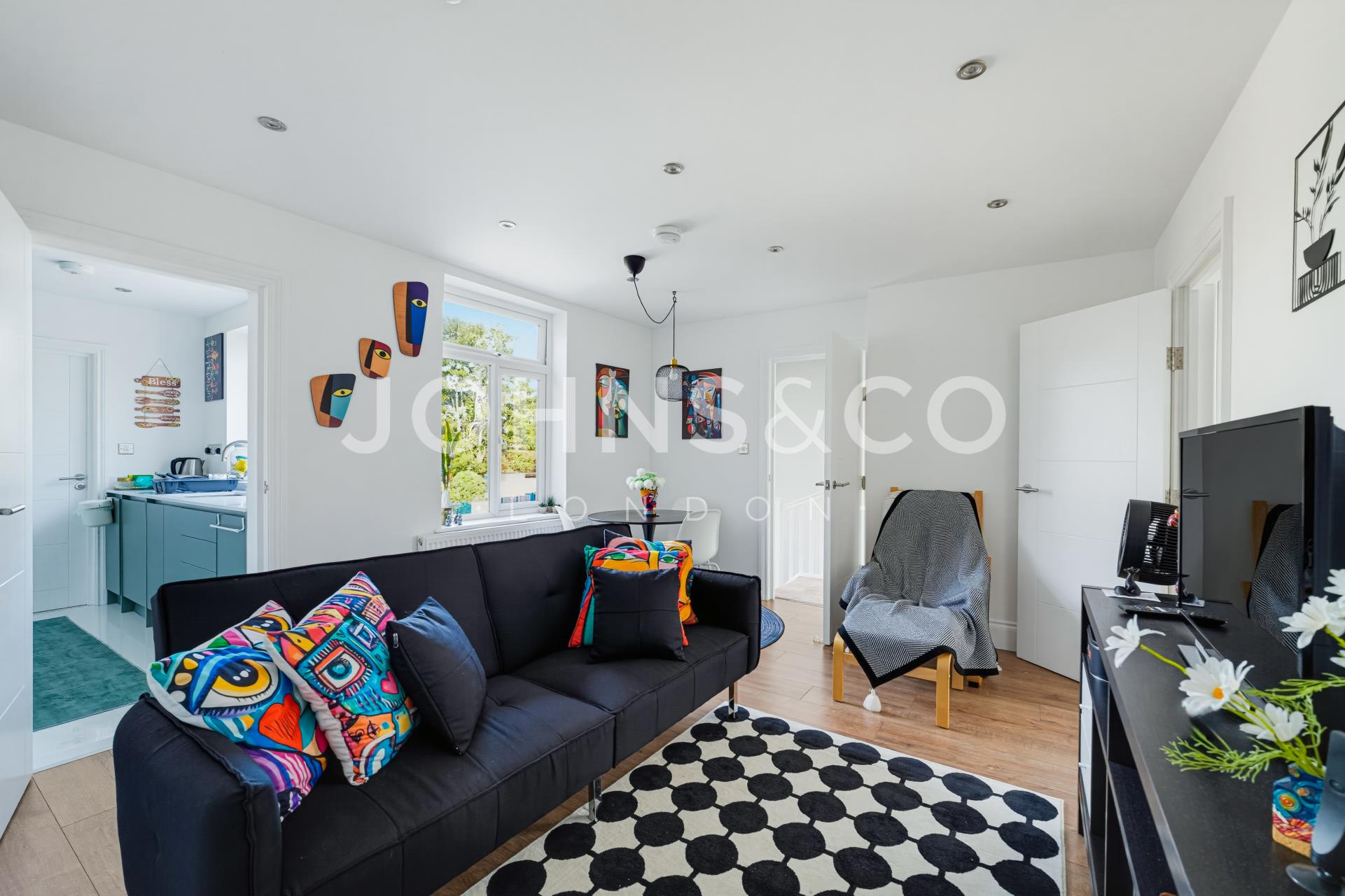 Flat Hamilton Road in Greater London