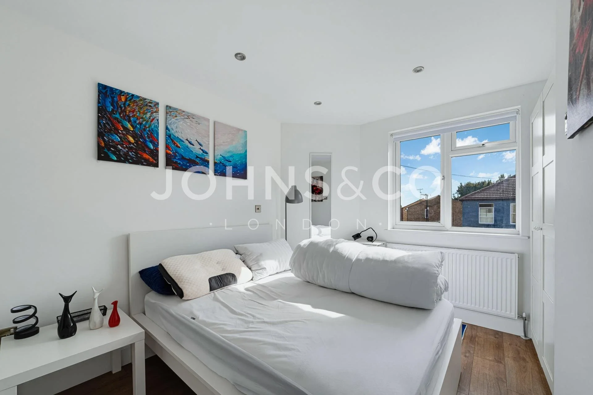 Flat Hamilton Road in Greater London
