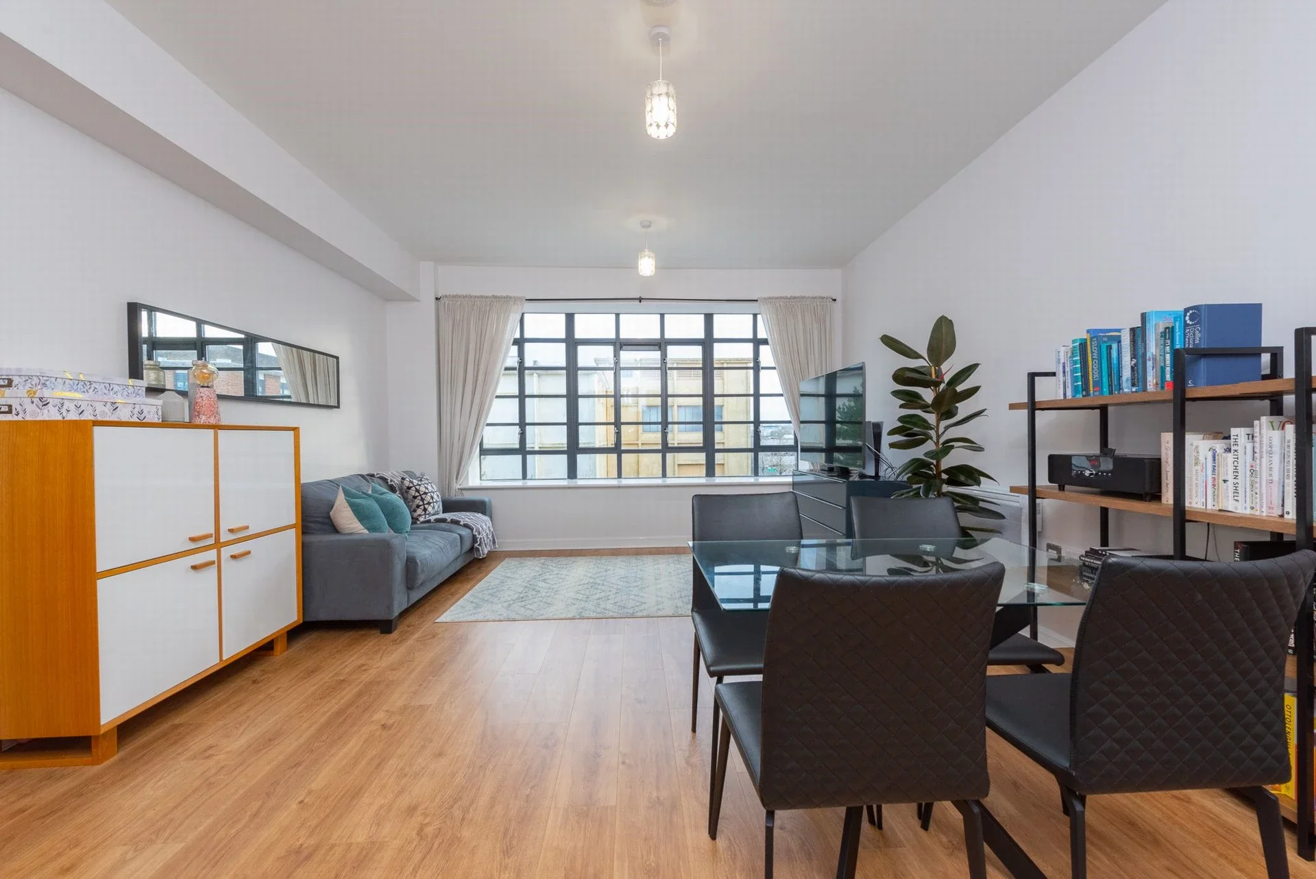 Flat O'Gorman Avenue in Rushmoor