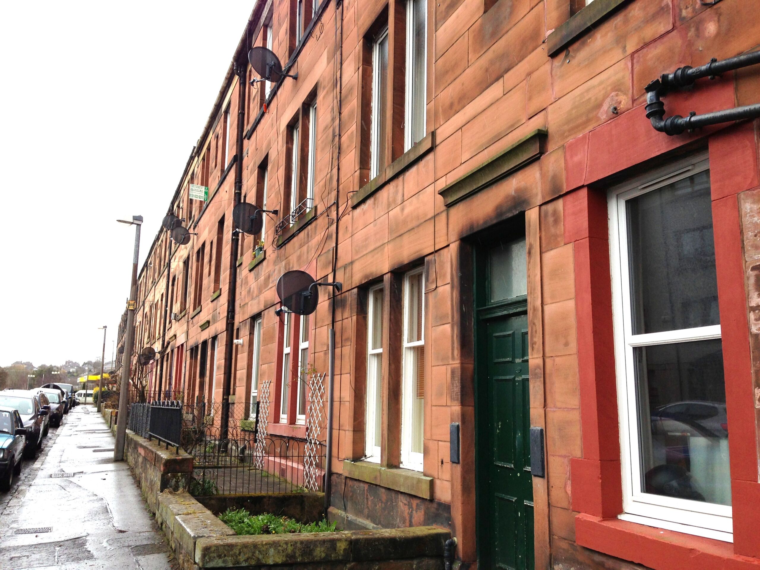 Flat Piersfield Grove in City of Edinburgh