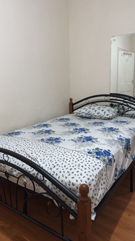Room Pemdevon Road in Greater London
