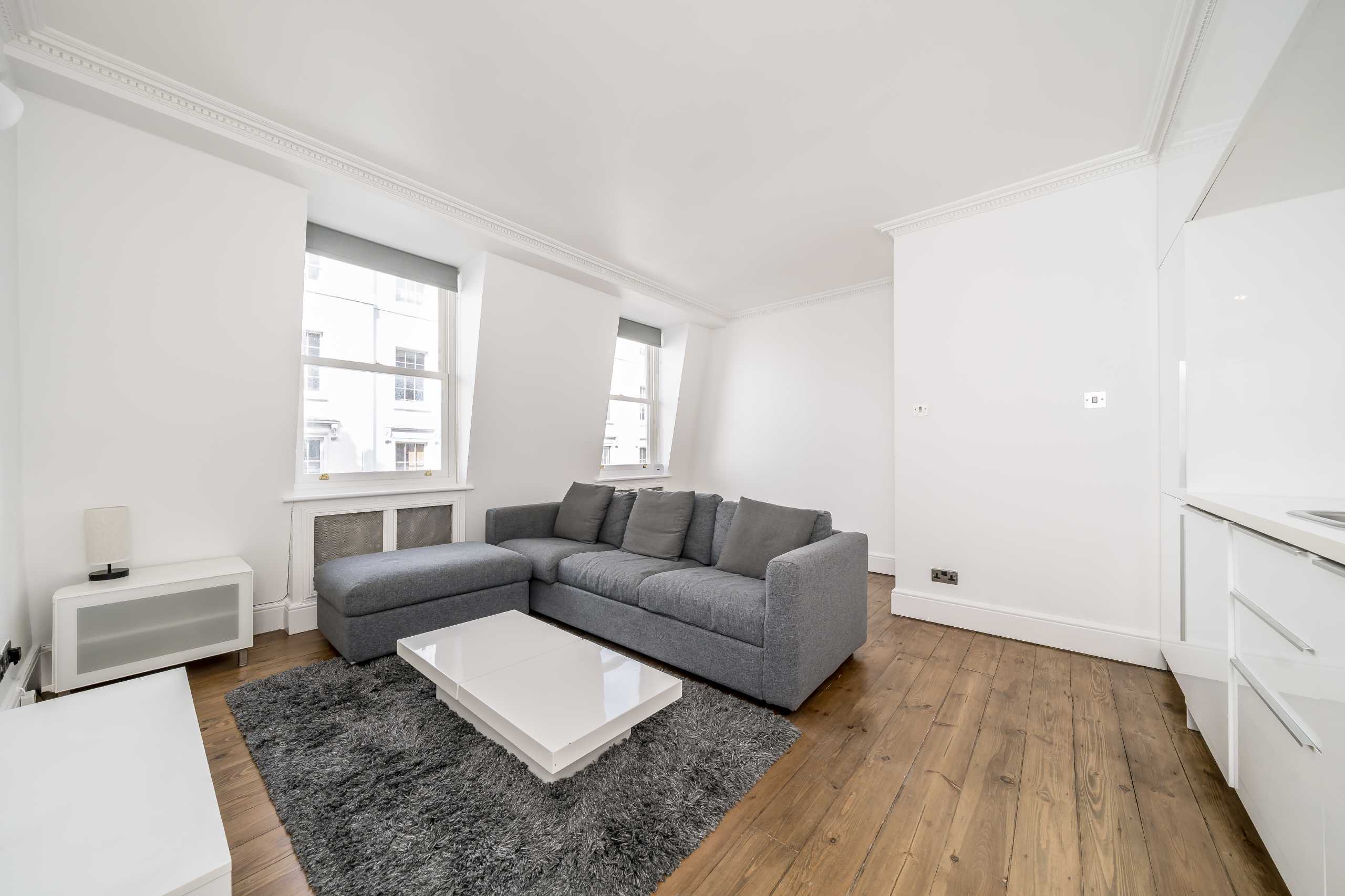 Flat Palace Court in City of Westminster
